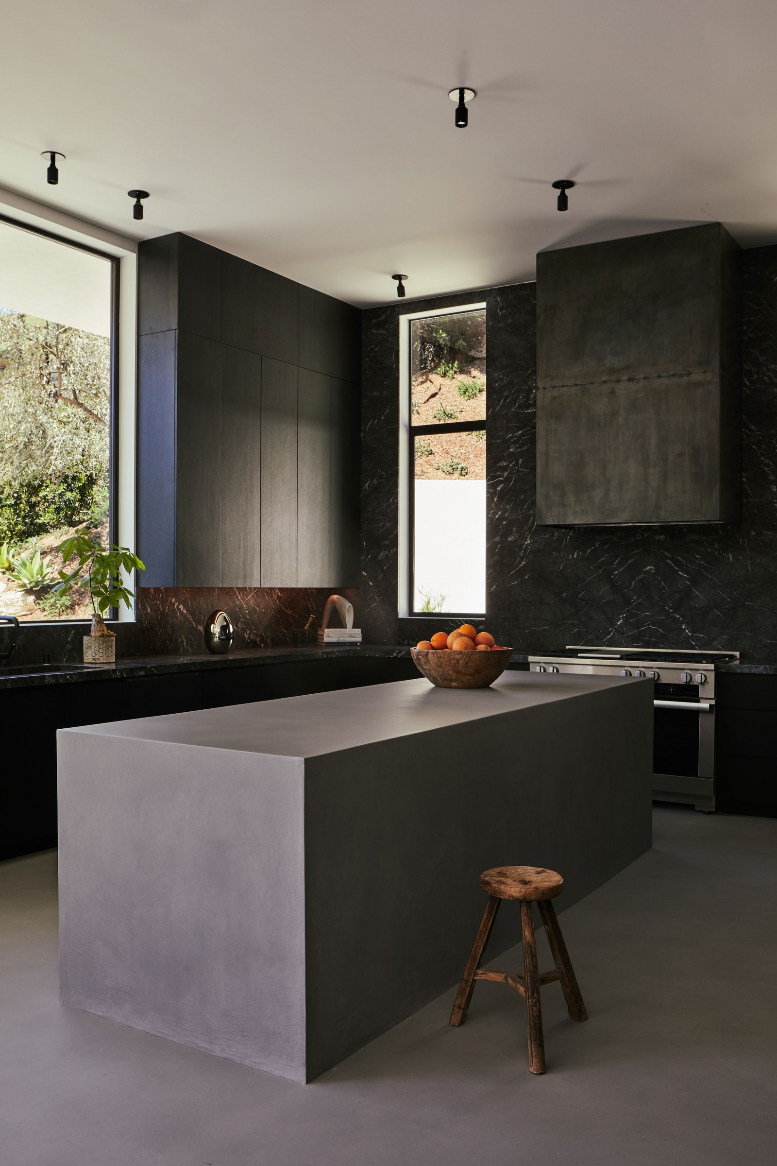 Vana Builders